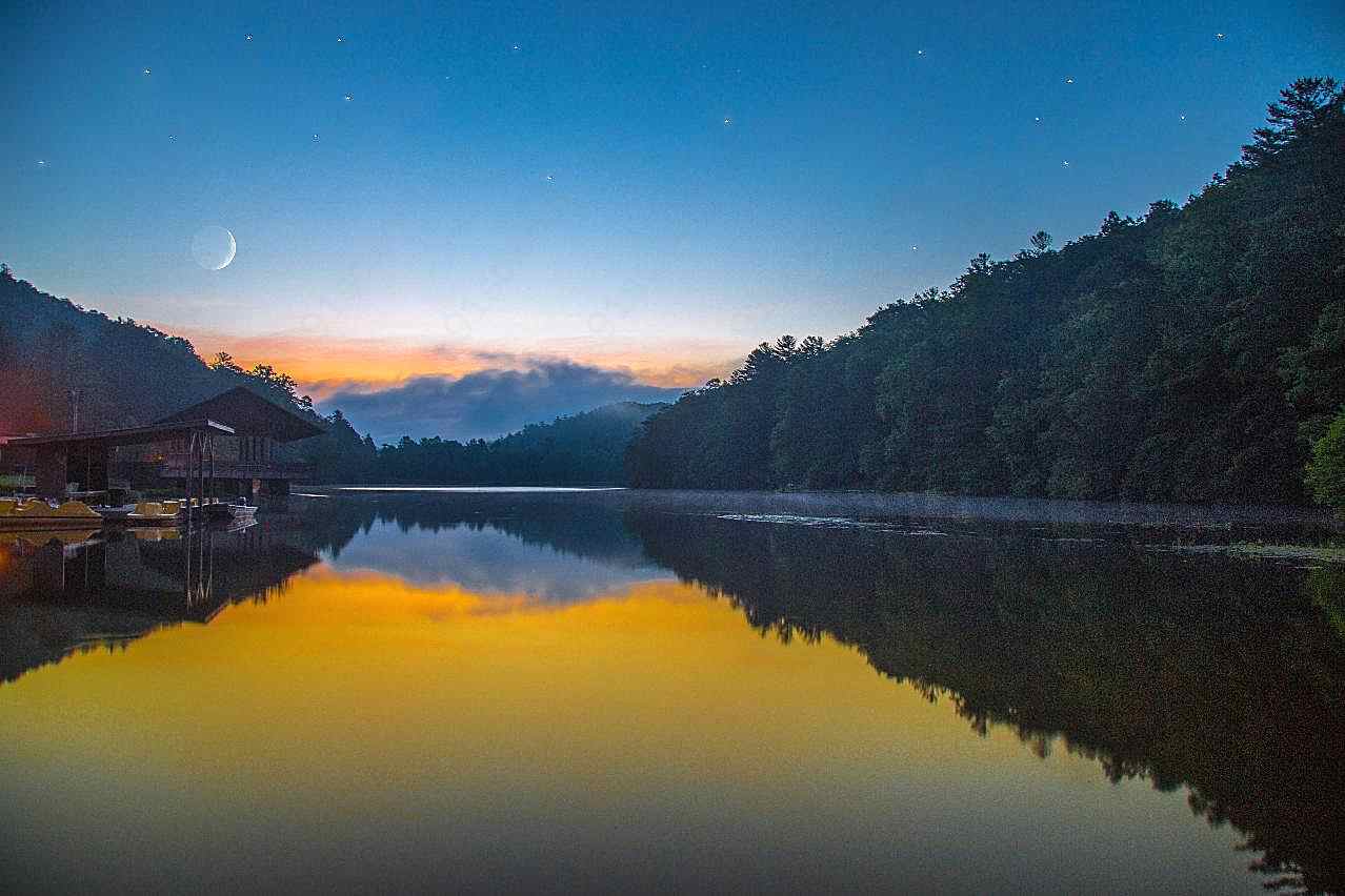 傍晚平静湖面景色图片湖泊图片