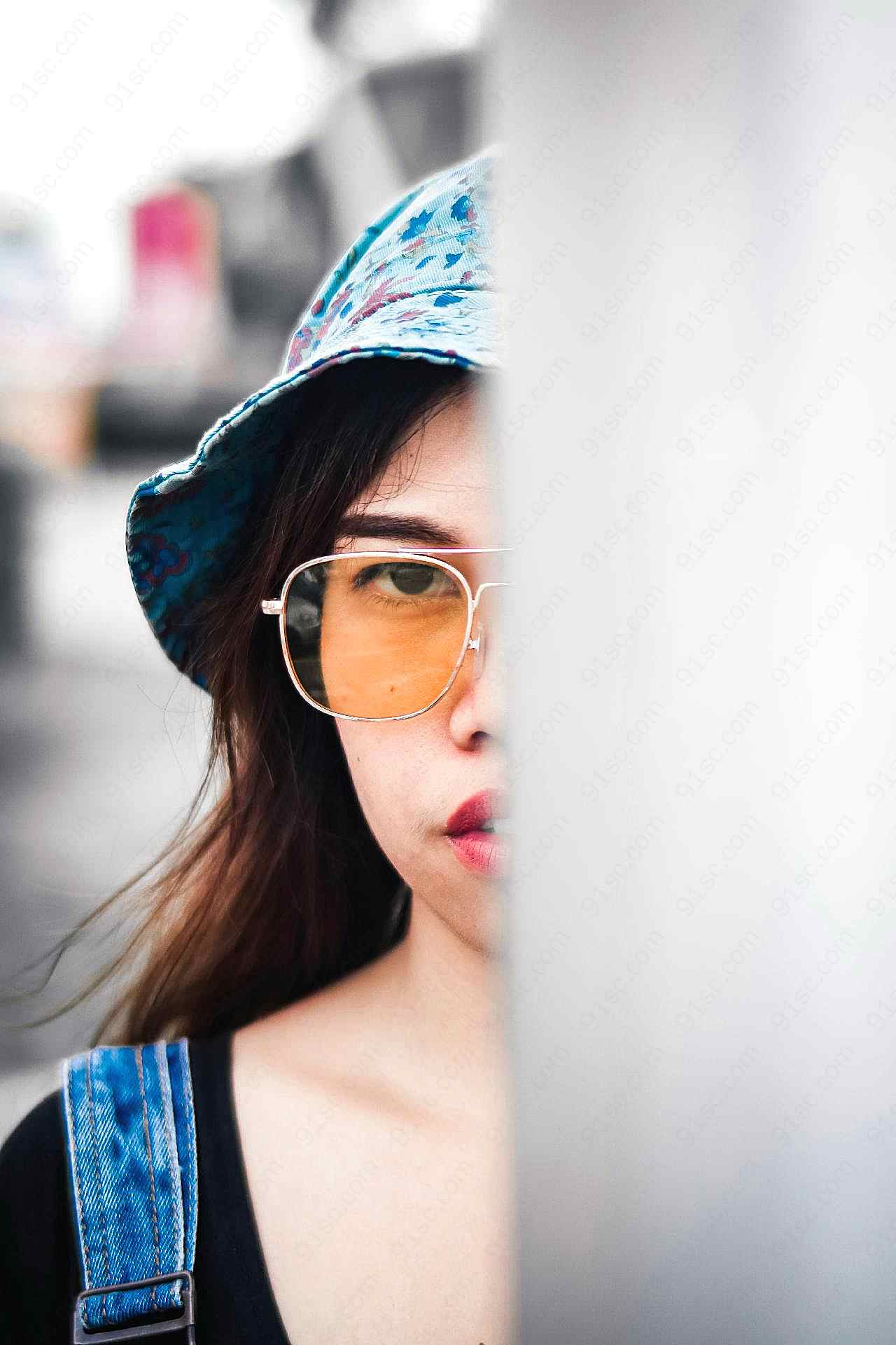 半边脸亚洲女生图片高清